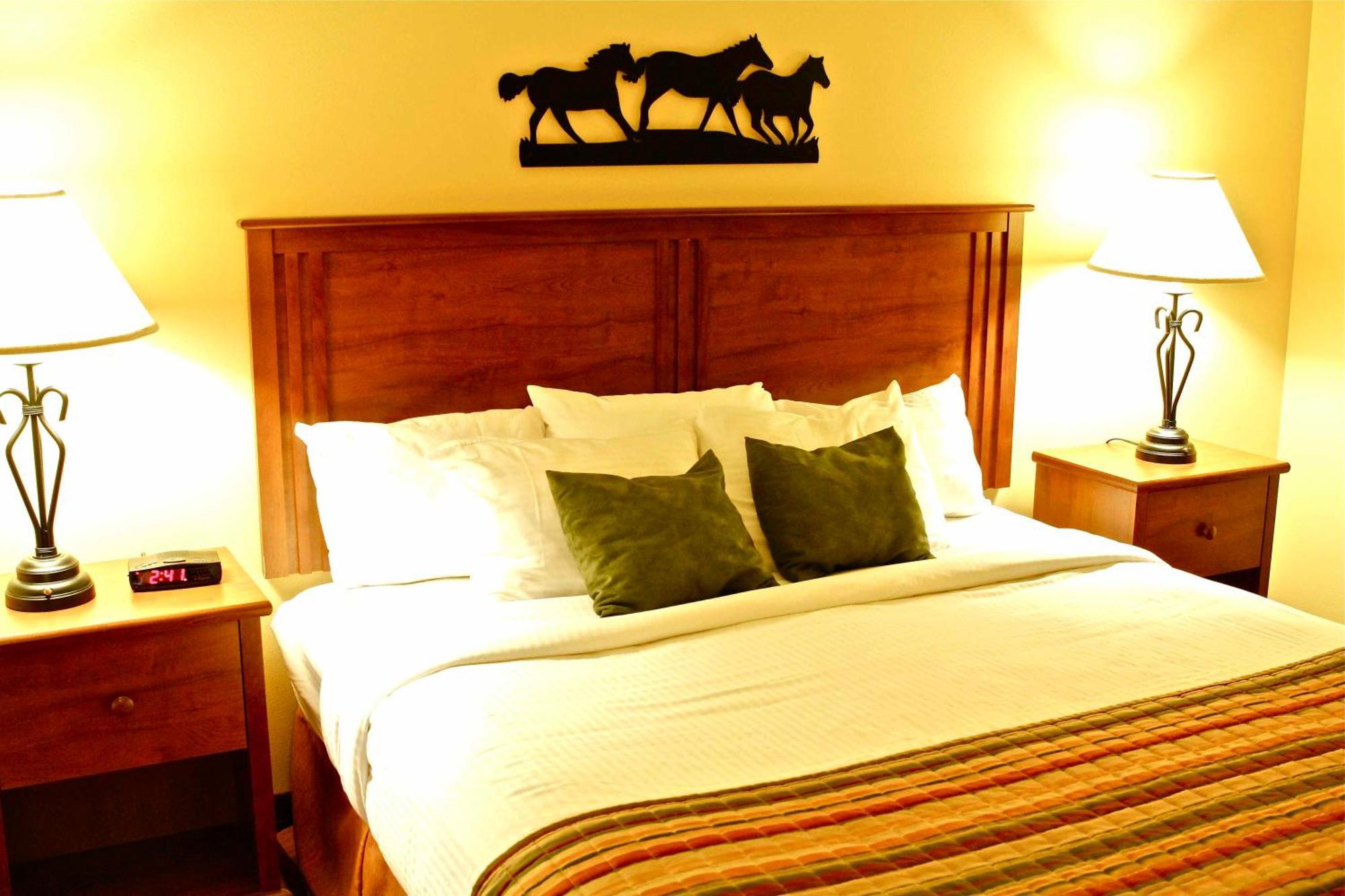 Arbuckle Lodge Gillette Room photo